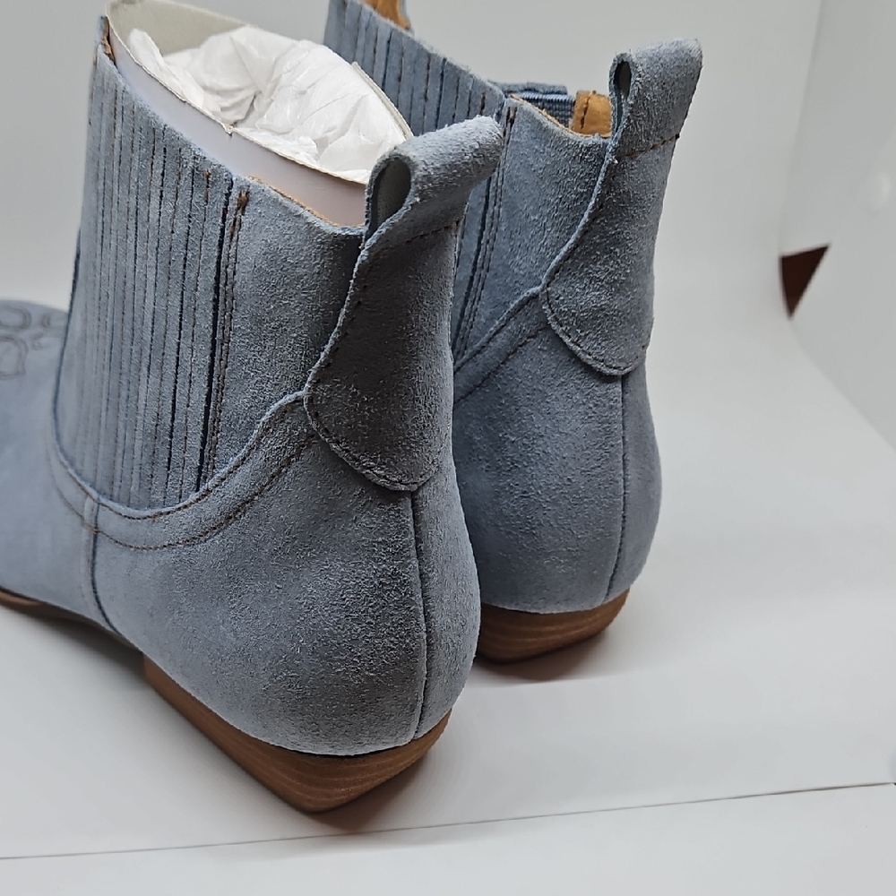 Kork-Ease Women's Light Blue Suede Ankle Booties - Picture 3 of 5